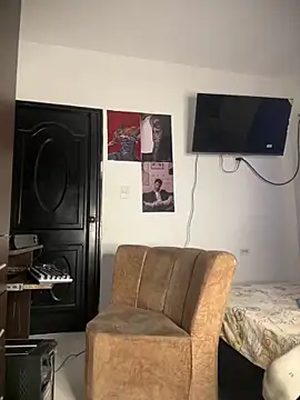 Kenny_romano Pertunjukan Webcam