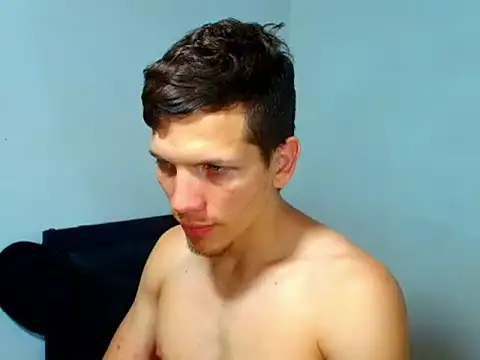 kevinkewman: διαδικτυακό σόου στην κάμερα