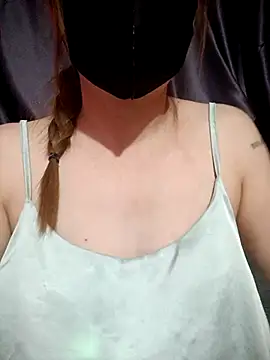 MiHeni 现场XXX聊天