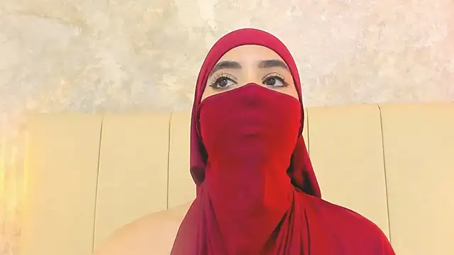 nayiraa_'s Live XXX Chat