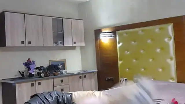 DomCaprisse Live XXX-Chat