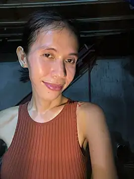 LoveRUBY143 Show in webcam