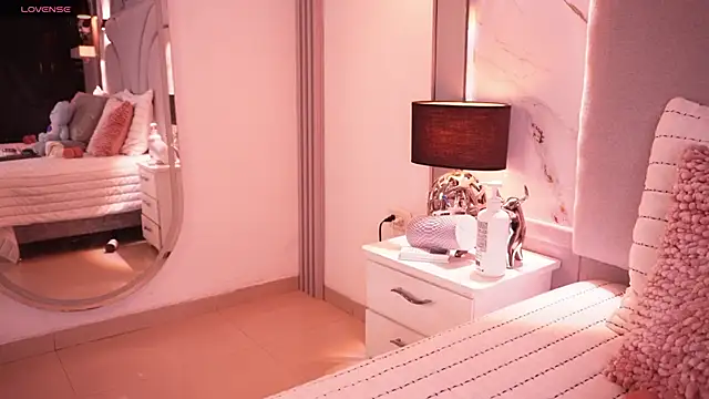 Chat +18 de Julieta_priv ao vivo