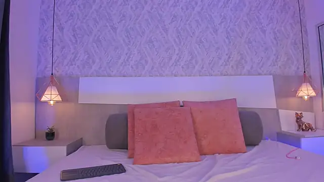 Chat +18 de Vittoria__rossi ao vivo