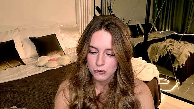 Chat XXX en directo de RozzitaBedberry