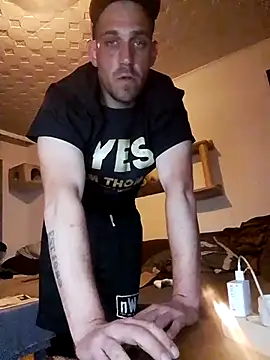 Show modela Codymc89 na web-kameri