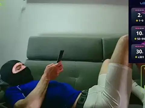 LycraboybigのライブXXXチャット