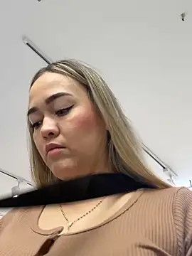 Chatroom XXX en direct de Danielavegax