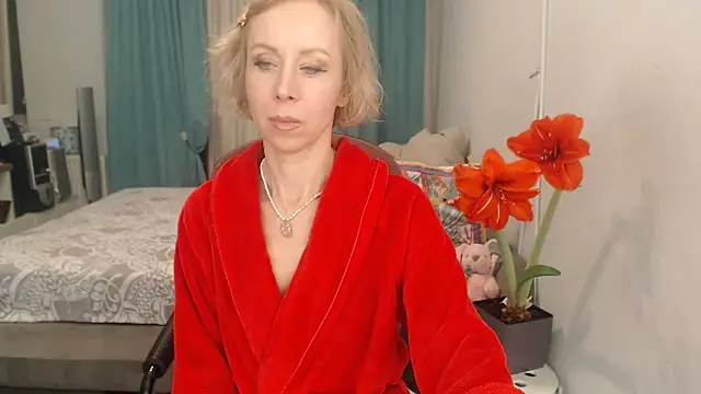 LuxuryNika's Live XXX Chat