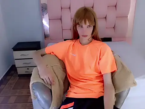 sora_jun: διαδικτυακό σόου στην κάμερα