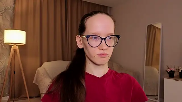 BettyBrowni Adlı Modelin Canlı XXX Sohbeti