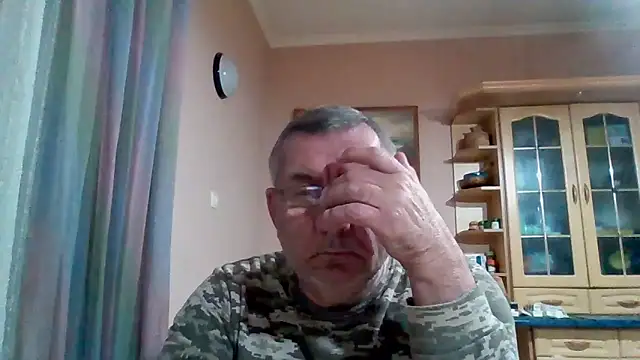 Show modela machomale3 na web-kameri