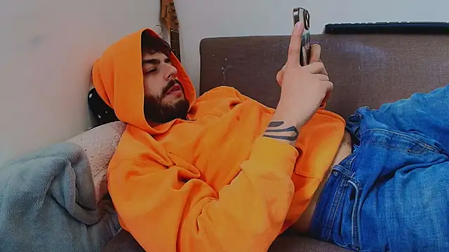 Chatroom XXX en direct de thomas_gun