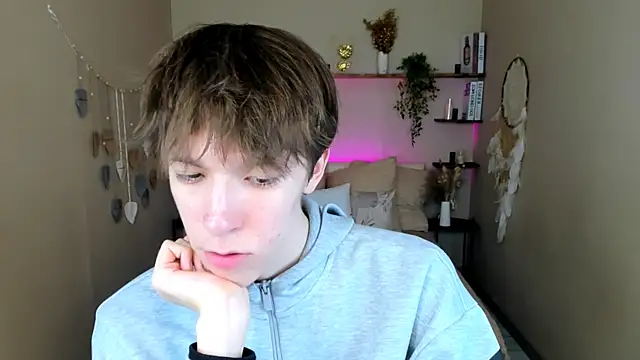 Chatroom XXX en direct de MarkBranston