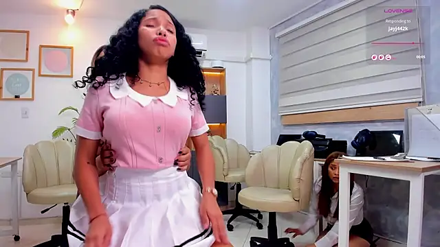 Franshesca_HotxxX Pertunjukan Webcam