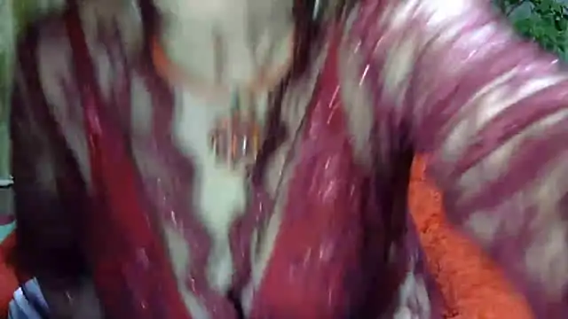 Emma52610 现场XXX聊天