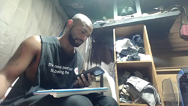 Camodick 在線直播表演