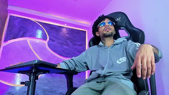 โชว์เว็บแคมของ Josh_Hot_Sex