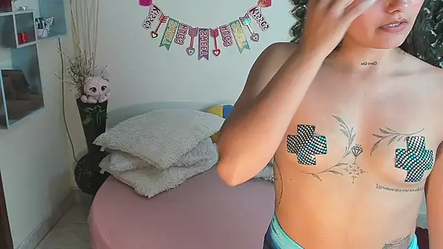 DestinyHills Live XXX Chat