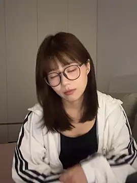 Nana-3 网络视讯表演