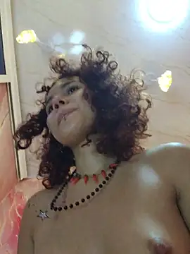 Chat +18 de Isabella_Stark ao vivo