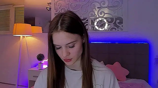 LuisaClover Live XXX Chat