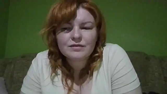 Show modela KrisryOxNikss na web-kameri