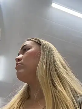 Danielavegax 现场XXX聊天