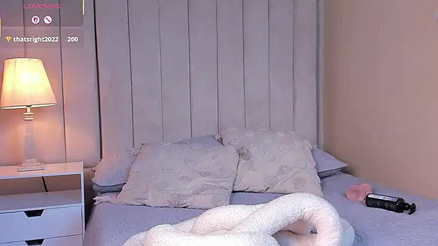 XXX chat uživo modela Elise_Diamond