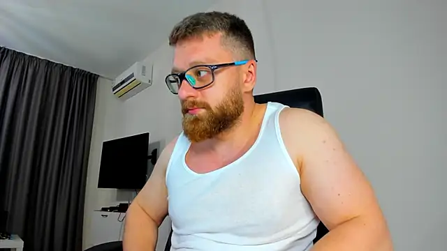 Findom_guy Chat XXX in diretta