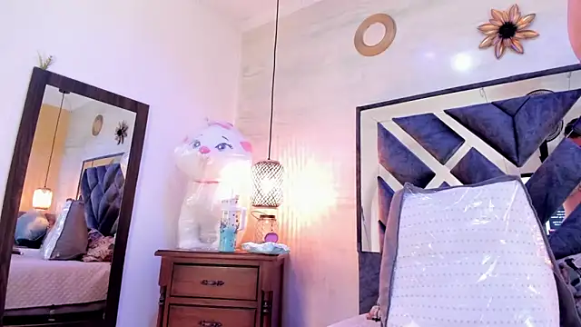 annie_vega17_ Chat XXX in diretta