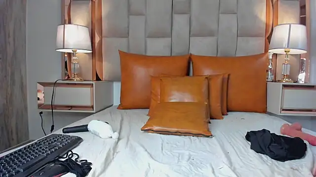 ValentinaBreats Chat XXX in diretta