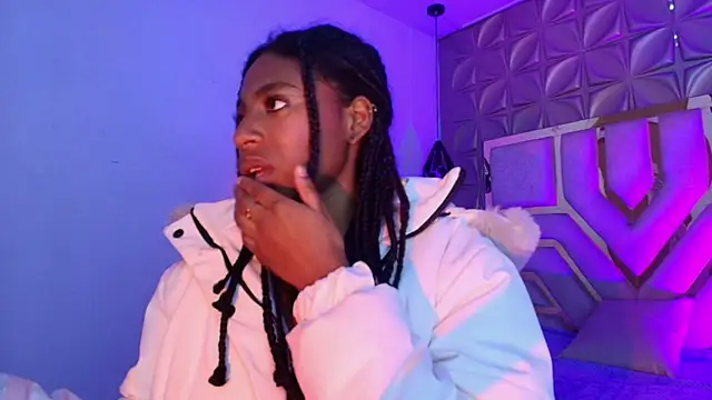 Chat XXX en directo de Queen_perla_