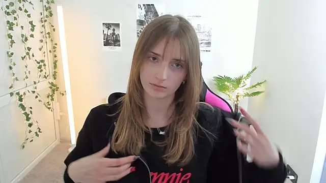 Chat XXX en directo de Star_Nellie