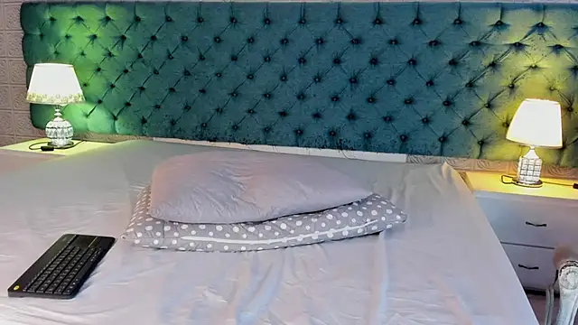 GirafMusic's Live XXX Chat