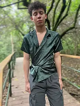 yoursexyjoseのライブXXXチャット