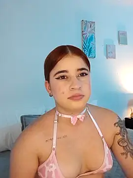 martina_connor1's Live XXX Chat