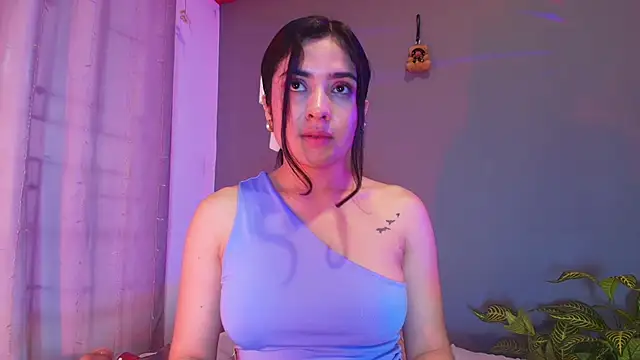 adara_johnson__ Chat XXX in diretta