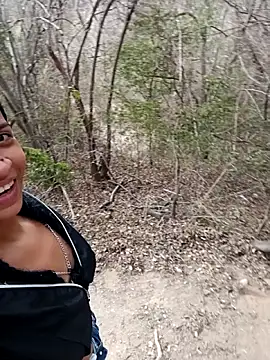 CurlyBitch's Live XXX Chat