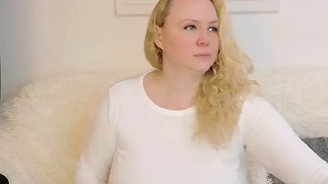 Sarah4you Live XXX Chat