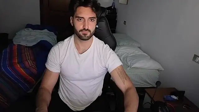 Al3xox02 Adlı Modelin Canlı XXX Sohbeti