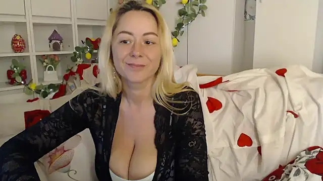 _karolynesyera_: онлайн-секс-чат