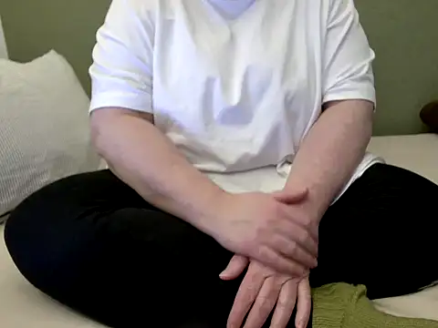 MarthaBriest's Live Chat Room