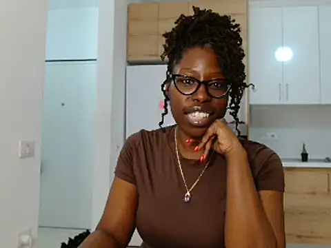 MasterIndigoのライブXXXチャット