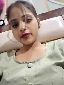 Naina11100's Live XXX Chat