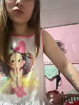 Lina-Naughty's Live XXX Chat