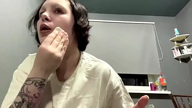 Hissokai's Live XXX Chat