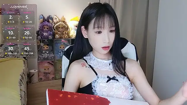 M-OTT_ Adlı Modelin Canlı XXX Sohbeti