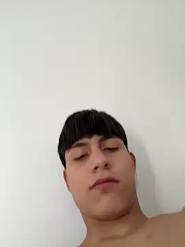 Chat +18 de Lander_Cruz ao vivo