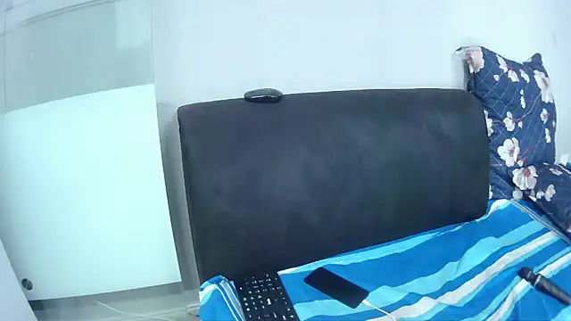 Sexy_Baddie: онлайн-секс-чат